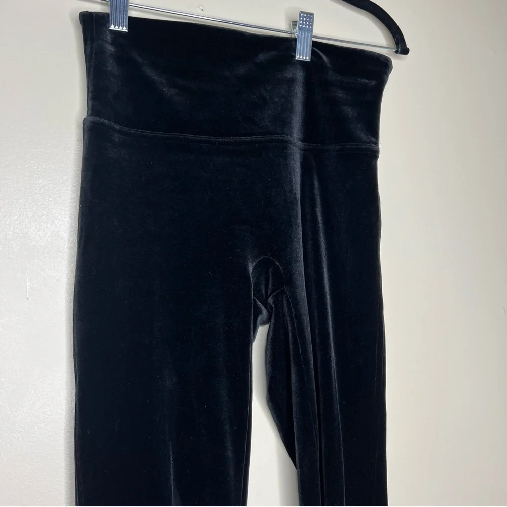 Spanx Velvet Leggings Black - Picture 3 of 6